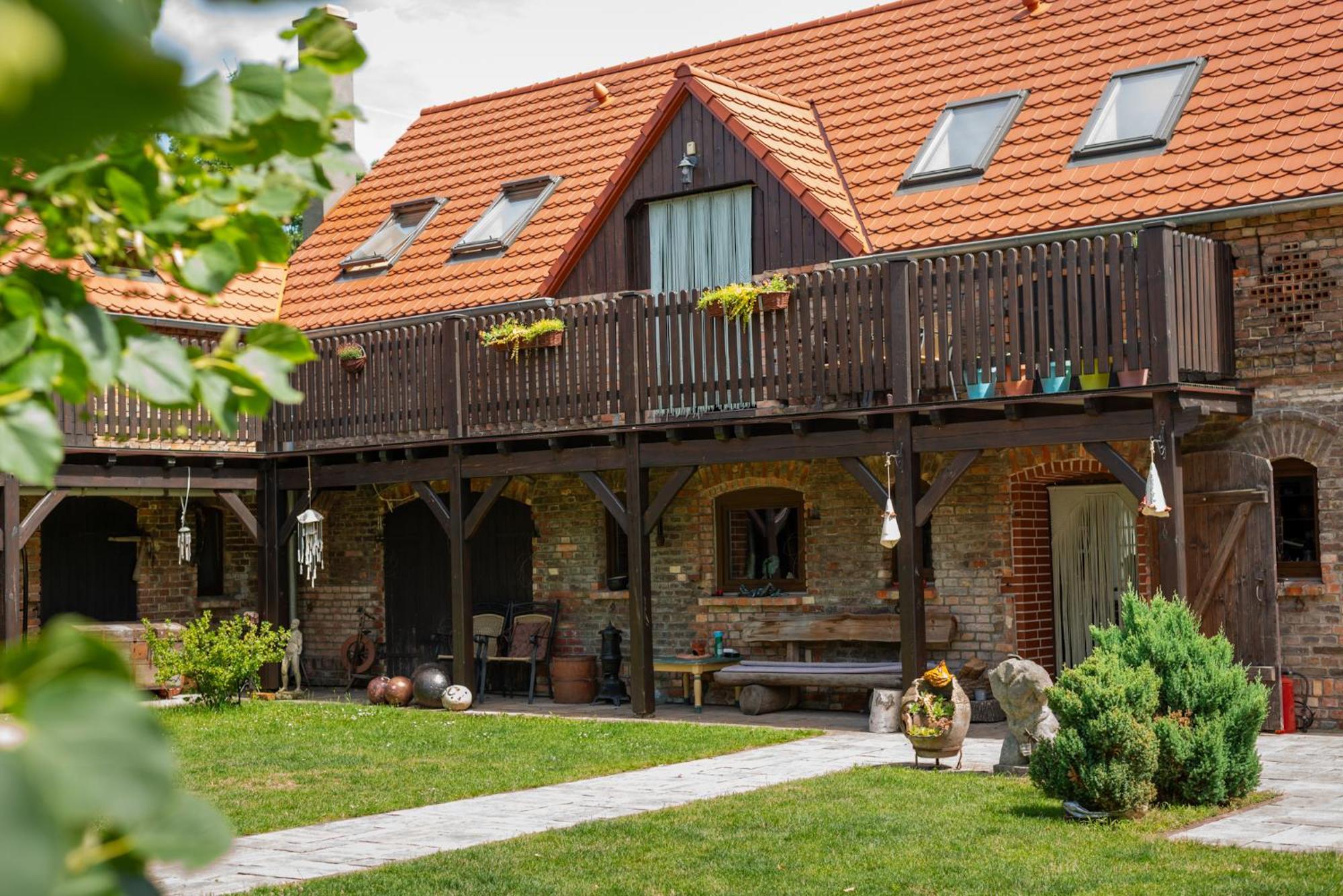 Agroturystyka Hanka I Jurek Boruja Exterior photo